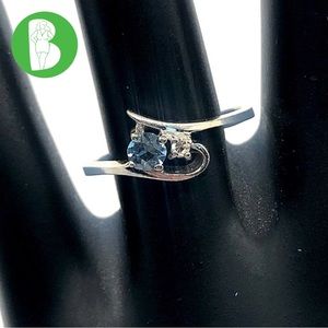 10K SOLID WHITE GOLD GENUINE BLUE TOPAZ & GENUINE DIAMOND RING (6.5)